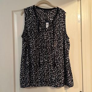 NWT Women’s Tommy Hilfiger Tank Black/white XXL